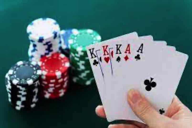 Thông tin về Poker khi nghe đến chỉ thấy sự hấp dẫn và thú vị
